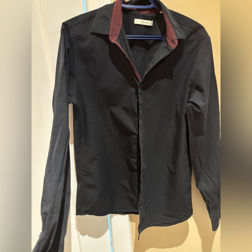 Men’s medium black short